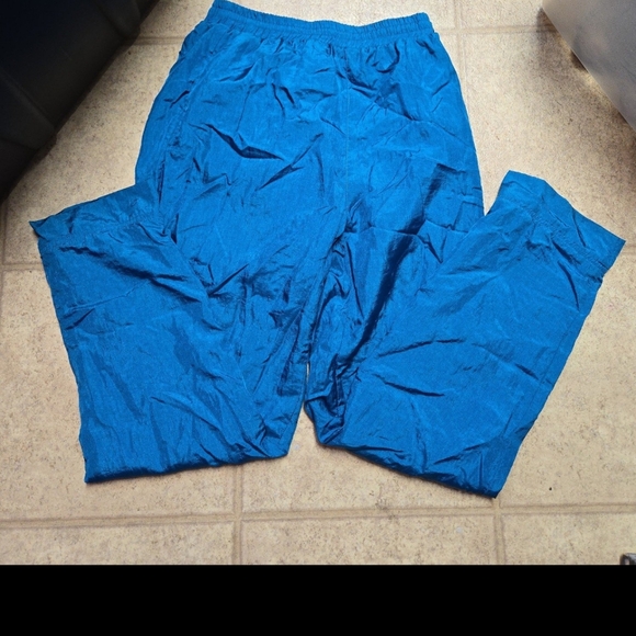 Vintage 1980's Lavion Petite oriental flare windsuit - Picture 8 of 10